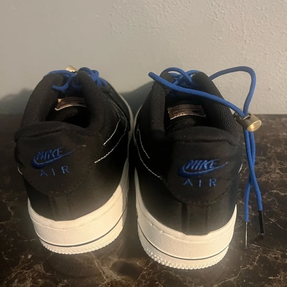 Nike Air Force 1 size 6.5 kids or ladies size 8 new